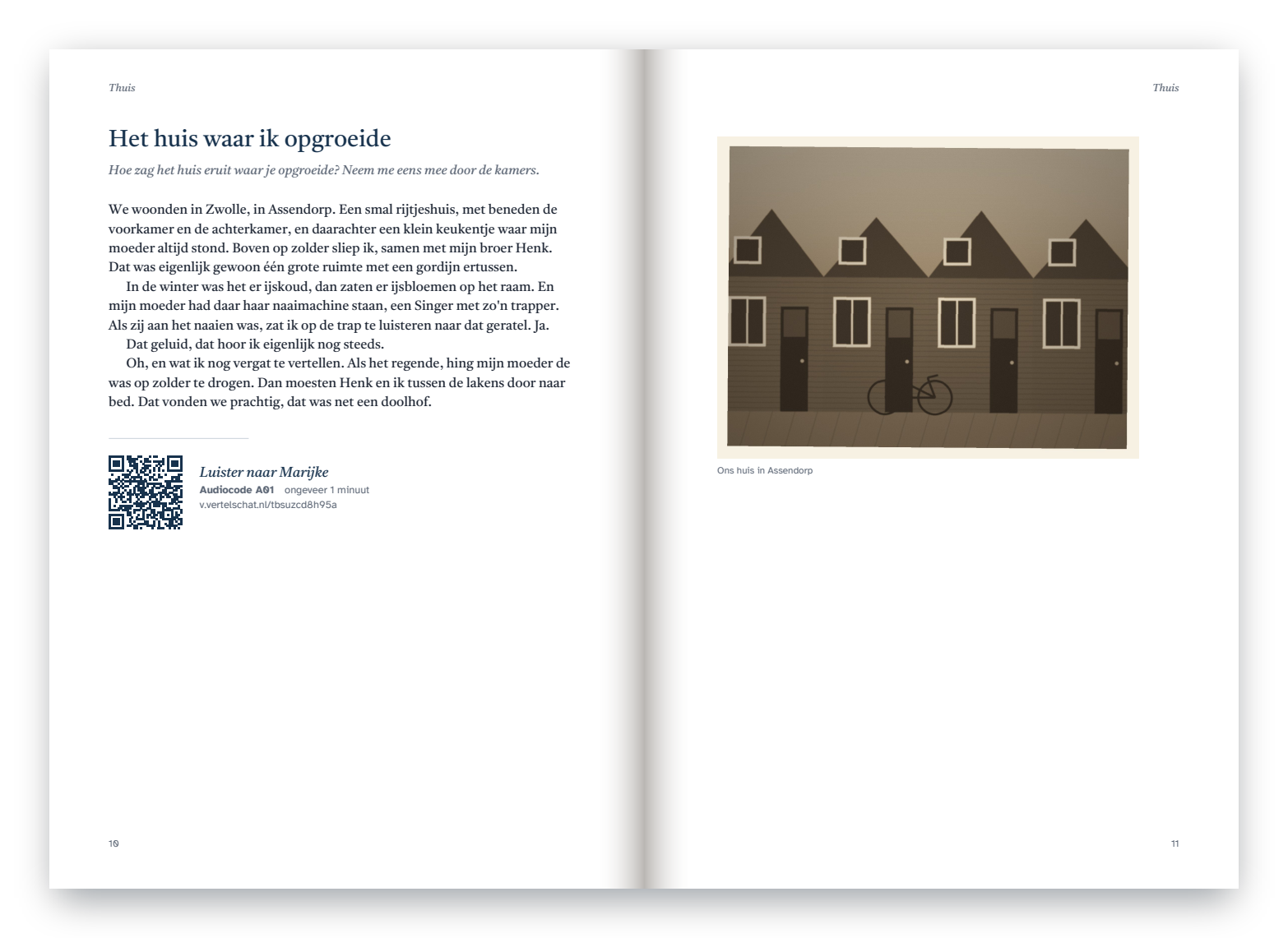 Opengeslagen boek met een verhaal, een foto en een QR-code